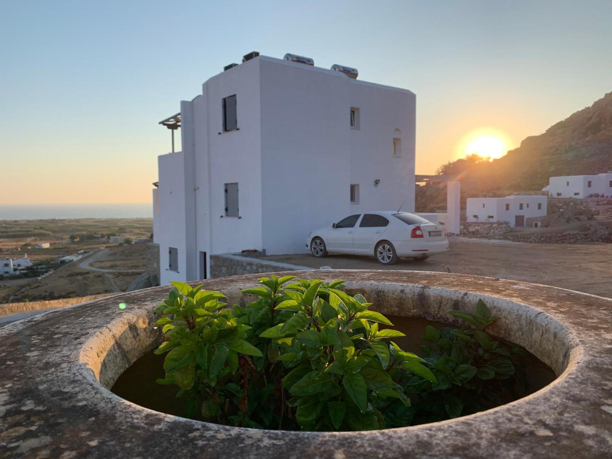 House On The Rock Apartment Микри Вигла Екстериор снимка