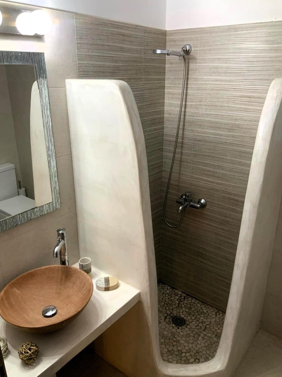 House On The Rock Apartment Микри Вигла Екстериор снимка